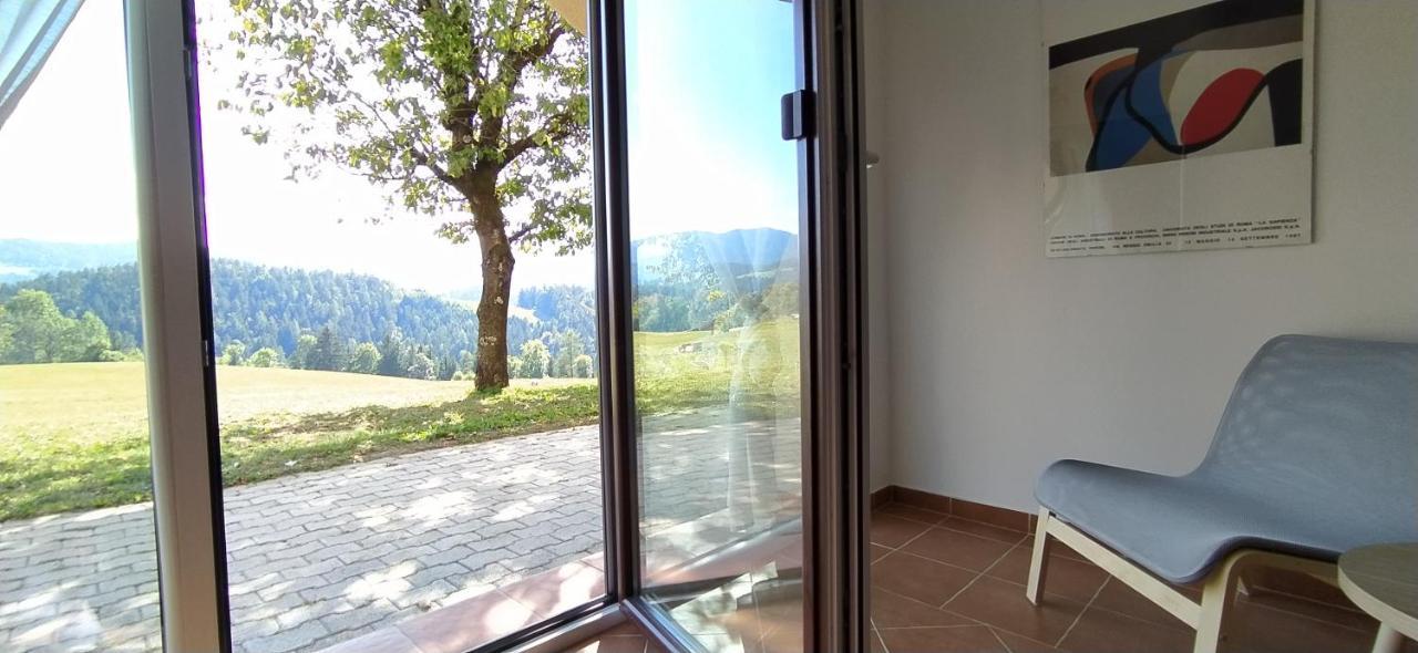 Kmetija Pecnik Apartman Prevalje Kültér fotó